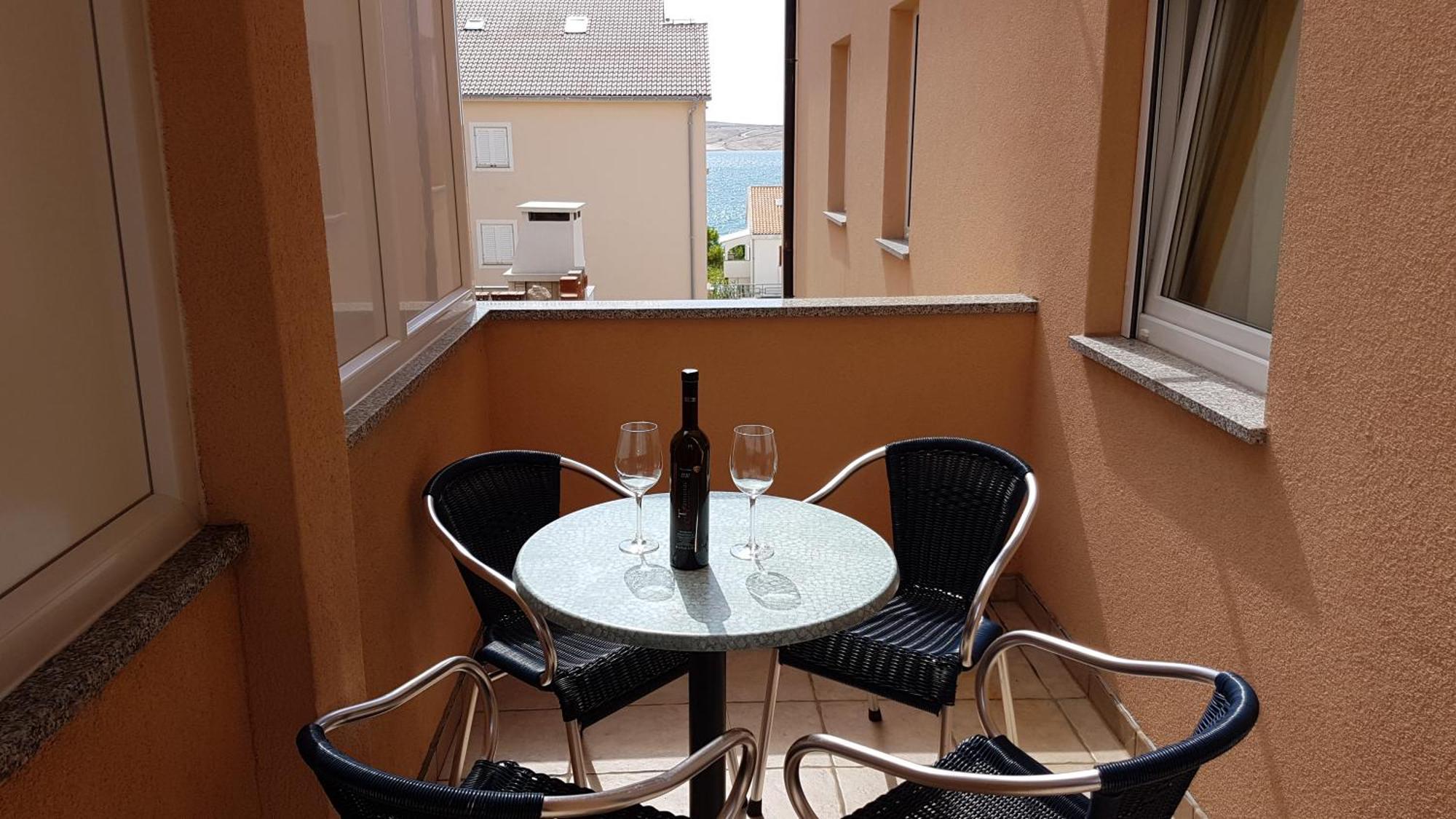Apartment Mirjana *