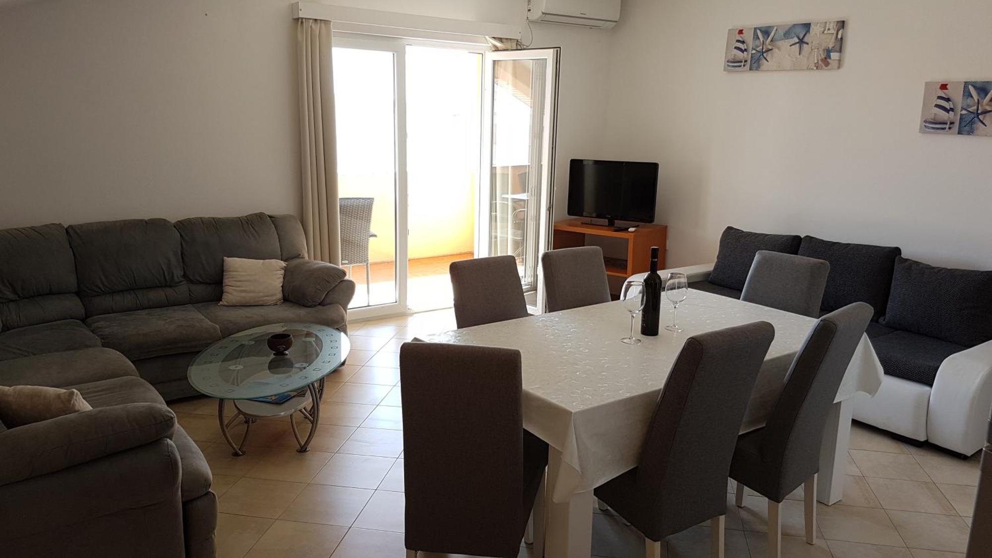 Apartment Mirjana *